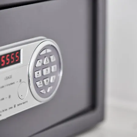 Сasa de vacaciones Whitelist Fabrika In